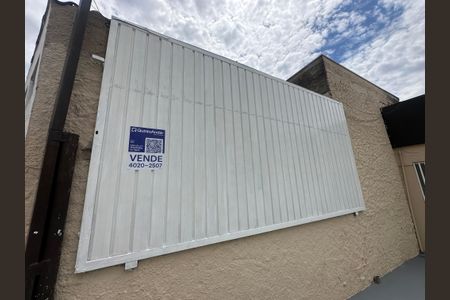 Casa à venda com 134m², 3 quartos e 3 vagasFachada