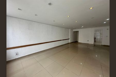 Casa à venda com 134m², 3 quartos e 3 vagasSala