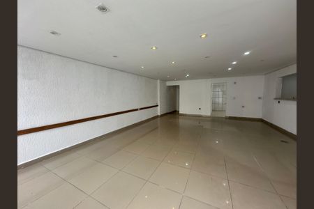 Casa à venda com 134m², 3 quartos e 3 vagasSala