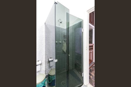 Casa à venda com 210m², 2 quartos e 4 vagasBanheiro Social