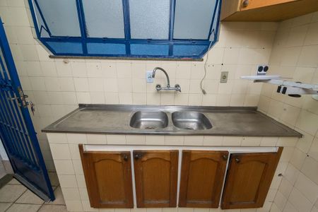 Casa à venda com 210m², 2 quartos e 4 vagasCozinha