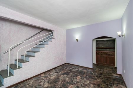 Casa à venda com 210m², 2 quartos e 4 vagasSala