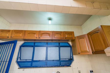 Casa à venda com 210m², 2 quartos e 4 vagasCozinha - Armários