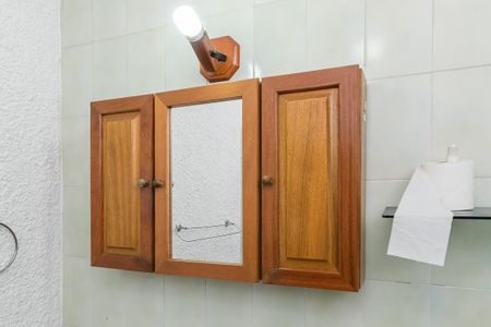 Casa à venda com 210m², 2 quartos e 4 vagasBanheiro da Suíte