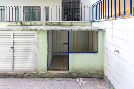 Casa à venda com 210m², 2 quartos e 4 vagasVaranda - Canil