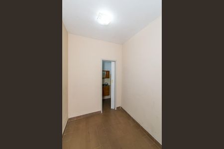 Casa à venda com 210m², 2 quartos e 4 vagasQuarto de Serviço