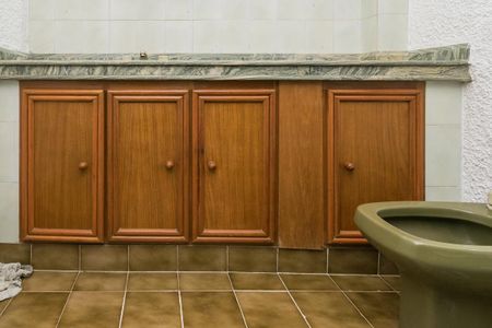 Casa à venda com 210m², 2 quartos e 4 vagasBanheiro da Suíte