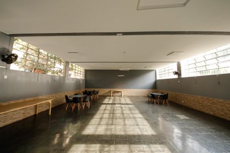 Apartamento à venda com 56m², 2 quartos e 1 vagaÁrea comum