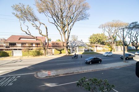 Vista da Sala de apartamento para alugar com 1 quarto, 30m² em Capão Raso, Curitiba