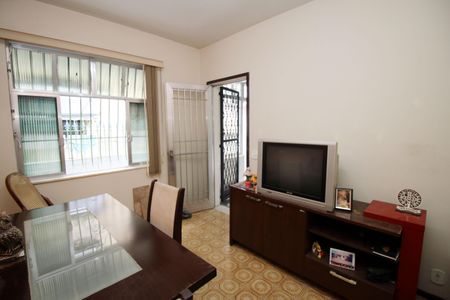 Sala de casa para alugar com 4 quartos, 297m² em Brás de Pina, Rio de Janeiro