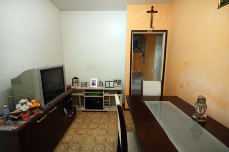 Casa à venda com 297m², 4 quartos e sem vagaSala