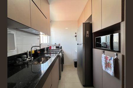 Apartamento à venda com 2 quartos, 56m² em Nova Suíça, Belo Horizonte
