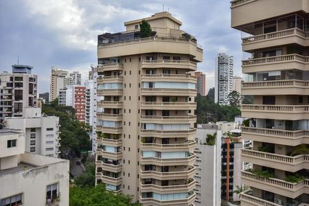 Apartamento para alugar com 178m², 3 quartos e 2 vagasVista da Suíte 2