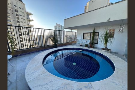 Apartamento para alugar com 240m², 3 quartos e 3 vagasPiscina