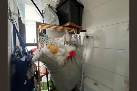 Apartamento para alugar com 240m², 3 quartos e 3 vagasBanheiro de serviço