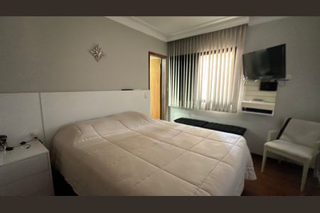 Apartamento para alugar com 240m², 3 quartos e 3 vagasSuíte