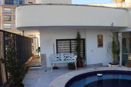 Apartamento para alugar com 240m², 3 quartos e 3 vagasPiscina