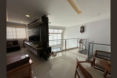 Apartamento para alugar com 240m², 3 quartos e 3 vagasSala de TV