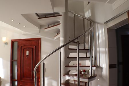 Apartamento para alugar com 240m², 3 quartos e 3 vagasEscada