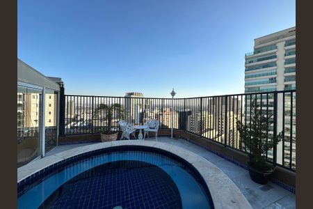 Apartamento para alugar com 240m², 3 quartos e 3 vagasPiscina