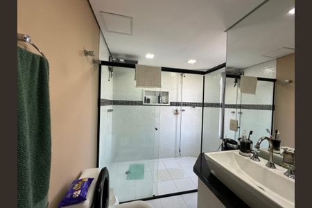 Apartamento para alugar com 240m², 3 quartos e 3 vagasBanheiro da Suíte