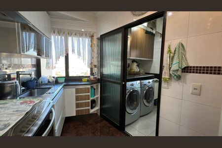 Apartamento para alugar com 240m², 3 quartos e 3 vagasCozinha