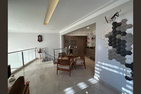 Apartamento para alugar com 240m², 3 quartos e 3 vagasSala de TV