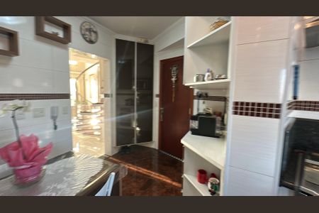 Apartamento para alugar com 240m², 3 quartos e 3 vagasCozinha