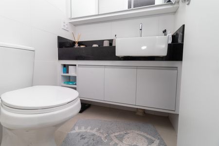 Apartamento à venda com 75m², 3 quartos e 2 vagasBanheiro da Suíte