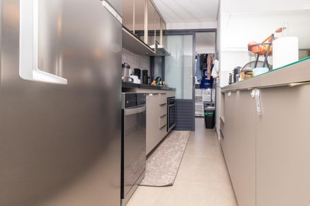 Apartamento à venda com 75m², 3 quartos e 2 vagasCozinha