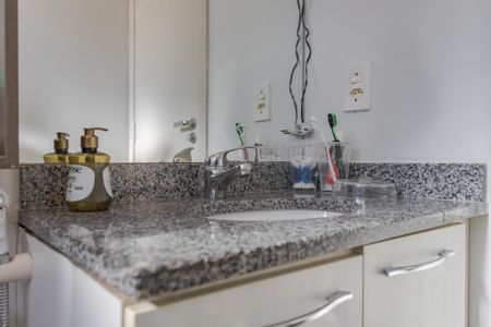 Apartamento à venda com 67m², 3 quartos e 2 vagas Apartamento à venda com 67m², 3 quartos e 2 vagasBanheiro