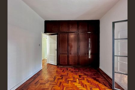 Casa à venda com 250m², 3 quartos e 2 vagas Casa à venda com 250m², 3 quartos e 2 vagasQuarto 2