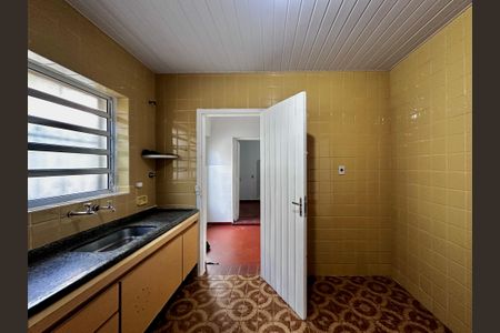 Casa à venda com 250m², 3 quartos e 2 vagas Casa à venda com 250m², 3 quartos e 2 vagasCozinha