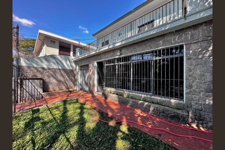 Casa à venda com 250m², 3 quartos e 2 vagas Casa à venda com 250m², 3 quartos e 2 vagasJardim