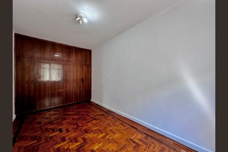 Casa à venda com 250m², 3 quartos e 2 vagas Casa à venda com 250m², 3 quartos e 2 vagasQuarto 1