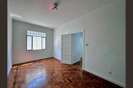 Casa à venda com 250m², 3 quartos e 2 vagas Casa à venda com 250m², 3 quartos e 2 vagasQuarto 1