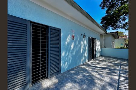 Casa à venda com 250m², 3 quartos e 2 vagas Casa à venda com 250m², 3 quartos e 2 vagasSacada Quarto 2 e 3