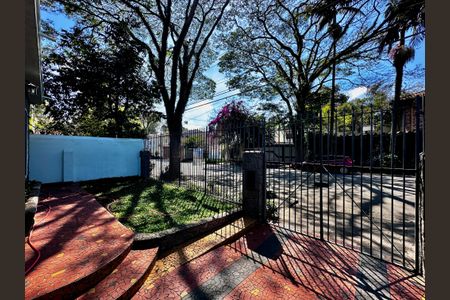 Casa à venda com 250m², 3 quartos e 2 vagas Casa à venda com 250m², 3 quartos e 2 vagasJardim