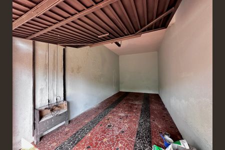 Casa à venda com 250m², 3 quartos e 2 vagas Casa à venda com 250m², 3 quartos e 2 vagasGaragem