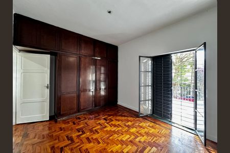 Casa à venda com 250m², 3 quartos e 2 vagas Casa à venda com 250m², 3 quartos e 2 vagasQuarto 2