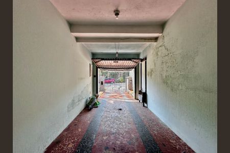 Casa à venda com 250m², 3 quartos e 2 vagas Casa à venda com 250m², 3 quartos e 2 vagasGaragem