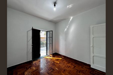 Casa à venda com 250m², 3 quartos e 2 vagas Casa à venda com 250m², 3 quartos e 2 vagasQuarto 3