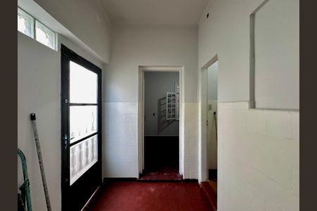 Casa à venda com 250m², 3 quartos e 2 vagas Casa à venda com 250m², 3 quartos e 2 vagasÁrea de Serviço