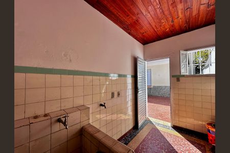 Casa à venda com 250m², 3 quartos e 2 vagas Casa à venda com 250m², 3 quartos e 2 vagasÁrea de Serviço