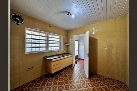 Casa à venda com 250m², 3 quartos e 2 vagas Casa à venda com 250m², 3 quartos e 2 vagasCozinha