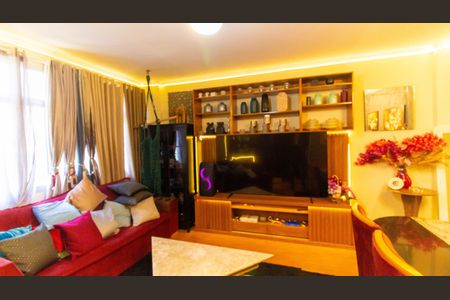 Apartamento à venda com 150m², 4 quartos e 1 vaga Apartamento à venda com 150m², 4 quartos e 1 vagaSala