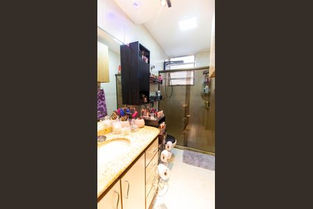 Apartamento à venda com 150m², 4 quartos e 1 vaga Apartamento à venda com 150m², 4 quartos e 1 vagaBanheiro/Suite