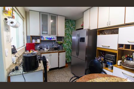 Apartamento à venda com 150m², 4 quartos e 1 vaga Apartamento à venda com 150m², 4 quartos e 1 vagaCozinha