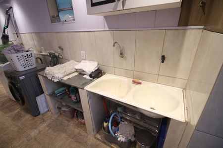 Casa à venda com 530m², 4 quartos e 4 vagasÁrea de Serviço