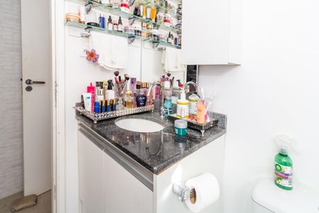 Apartamento à venda com 54m², 2 quartos e 1 vagaBanheiro da Suíte